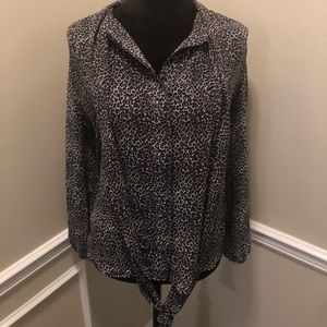 Gently used, sheer, lined blouse. Versatile tie